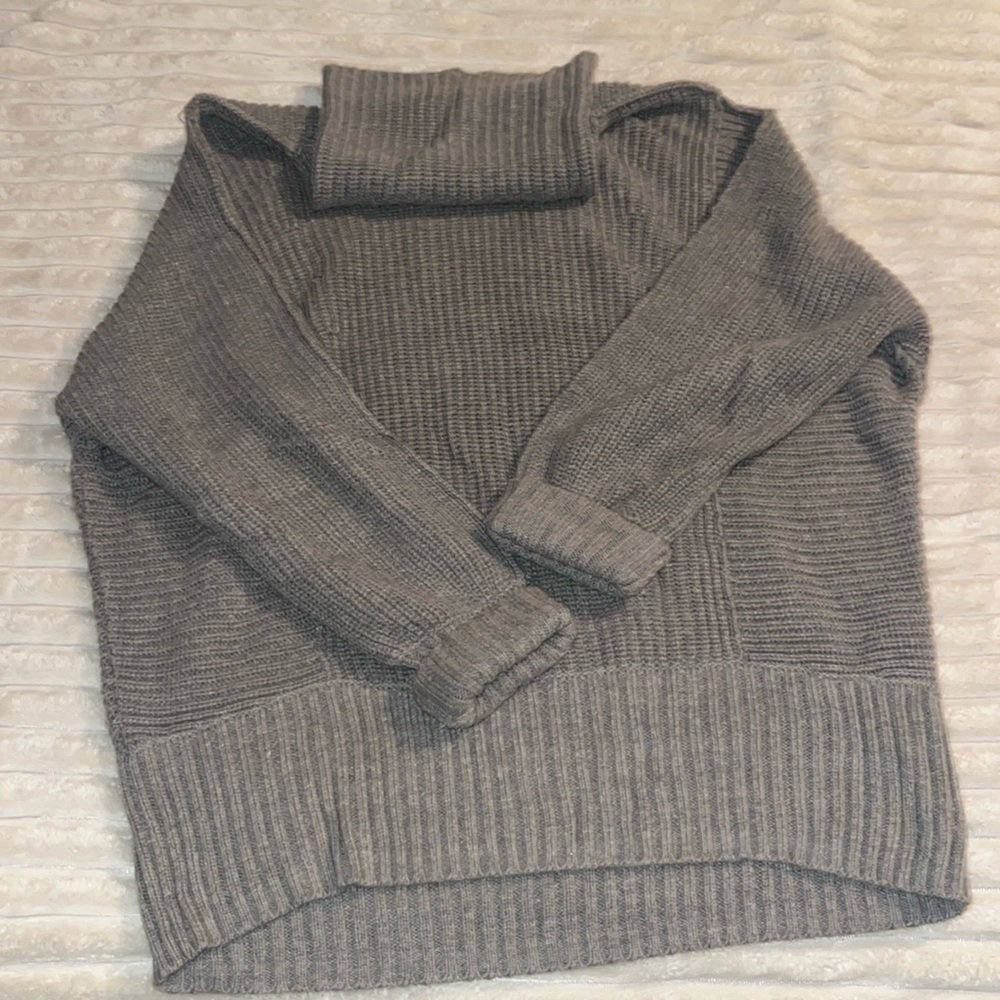 Oversized, chunky free people sweater
